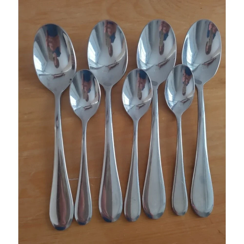 7 Piece Lot Oneida Icarus Glossy Stainless Soup Spoons Tablespoons Teaspoons